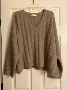 OAK + FORT Women's V-Neck Beige Chunky Sweater